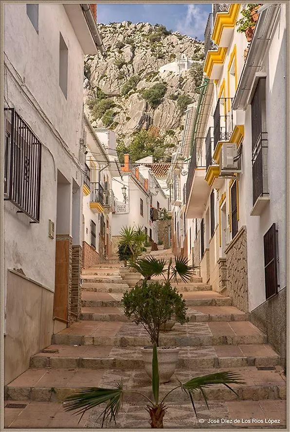 Casa Angelita Caminito Del Rey, Duplex Con Terraza En El Centro De Andalucia Guest House Valle de Abdalagis 0*,